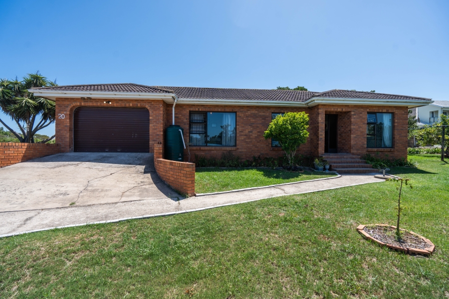 3 Bedroom Property for Sale in Seafield Eastern Cape